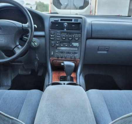 Lexus GS cena 28500 przebieg: 209762, rok produkcji 1994 z Stronie Śląskie małe 137